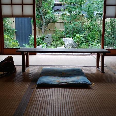 旧鈴木邸 女性専用 Apartment Matsuyama  Ngoại thất bức ảnh